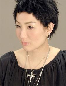 似像郑秀文的明星,星光熠熠的华语天后风采再现