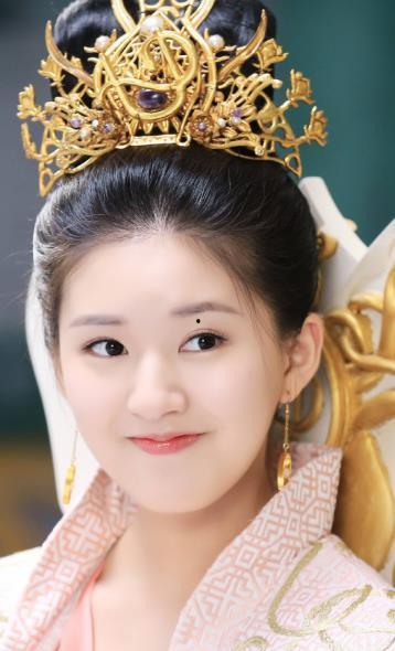 帝都芊芊明星,芊芊明星闪耀都市夜空